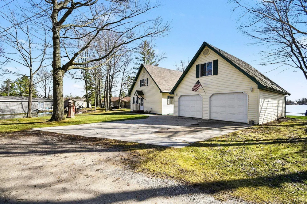 5986 Birchwood Drive Hill Township, MI 48739