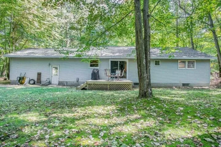 5771 Wintergreen Road Pentwater Township, MI 49449