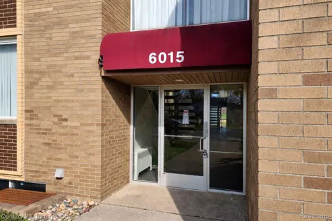 6015 SOUTHFIELD ROAD #6