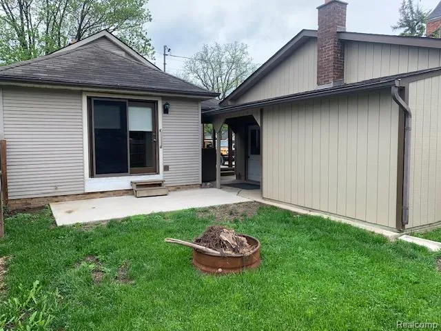 6378 GALE ROAD Atlas Township, MI 48411