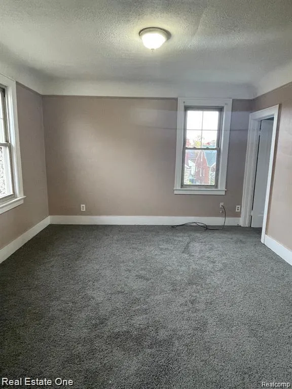 4700 CURTIS STREET #2W Dearborn City, MI 48126