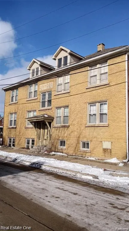 4700 CURTIS STREET #2W Dearborn City, MI 48126