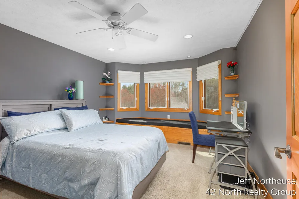 7553 Willow Pointe Drive Caledonia Township, MI 49316