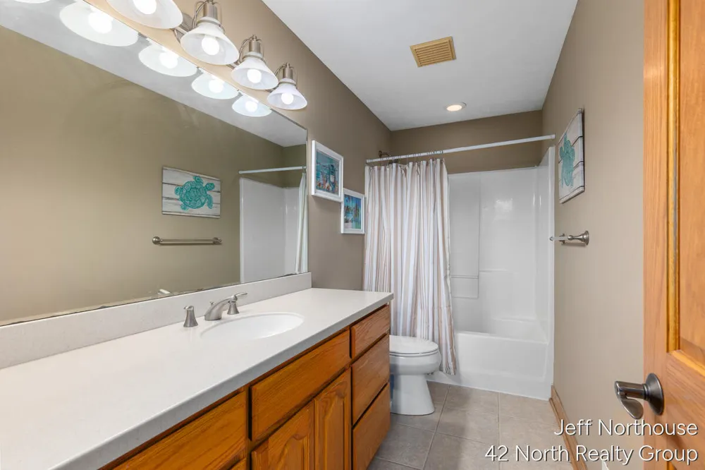 7553 Willow Pointe Drive Caledonia Township, MI 49316