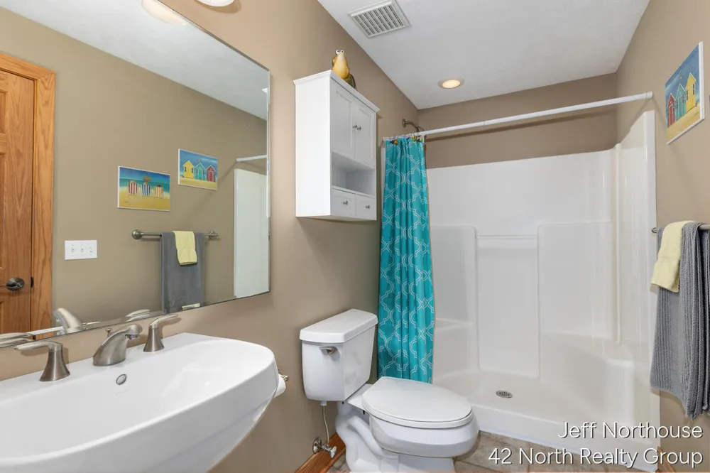7553 Willow Pointe Drive Caledonia Township, MI 49316