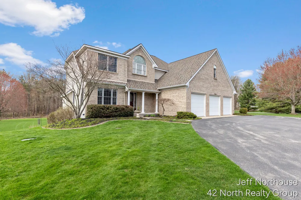 7553 Willow Pointe Drive Caledonia Township, MI 49316
