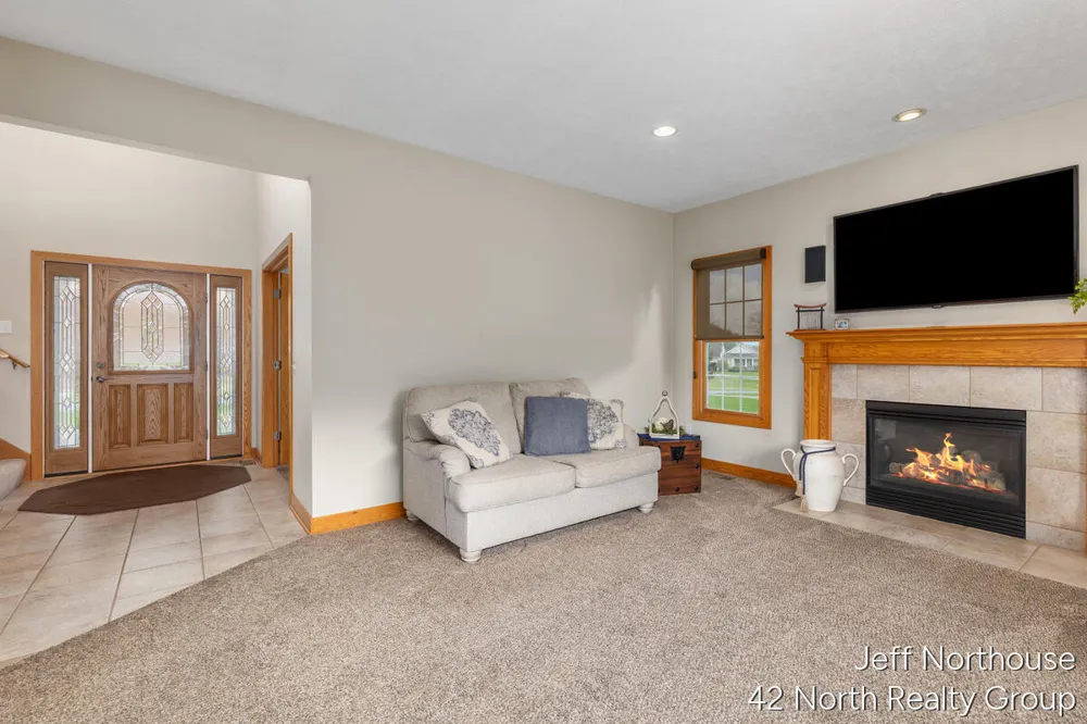 7553 Willow Pointe Drive Caledonia Township, MI 49316