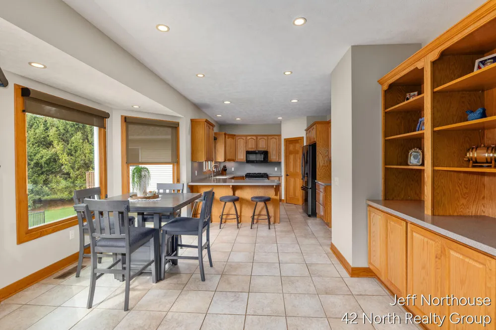 7553 Willow Pointe Drive Caledonia Township, MI 49316