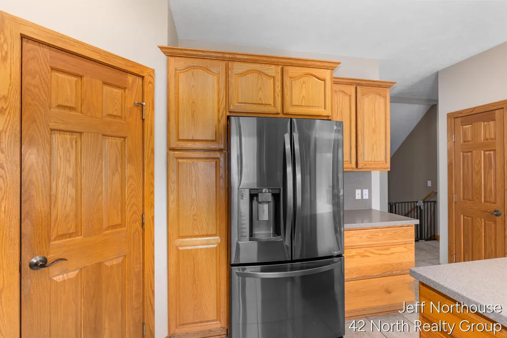 7553 Willow Pointe Drive Caledonia Township, MI 49316