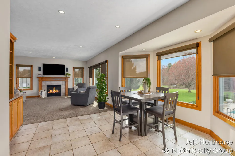 7553 Willow Pointe Drive Caledonia Township, MI 49316