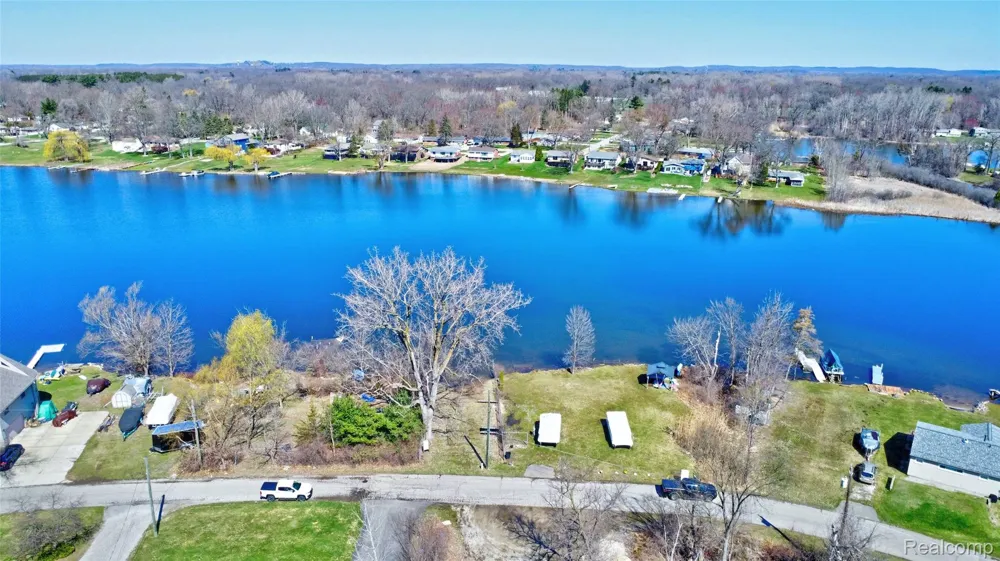 Tambora Street Commerce Charter Township, MI 48382