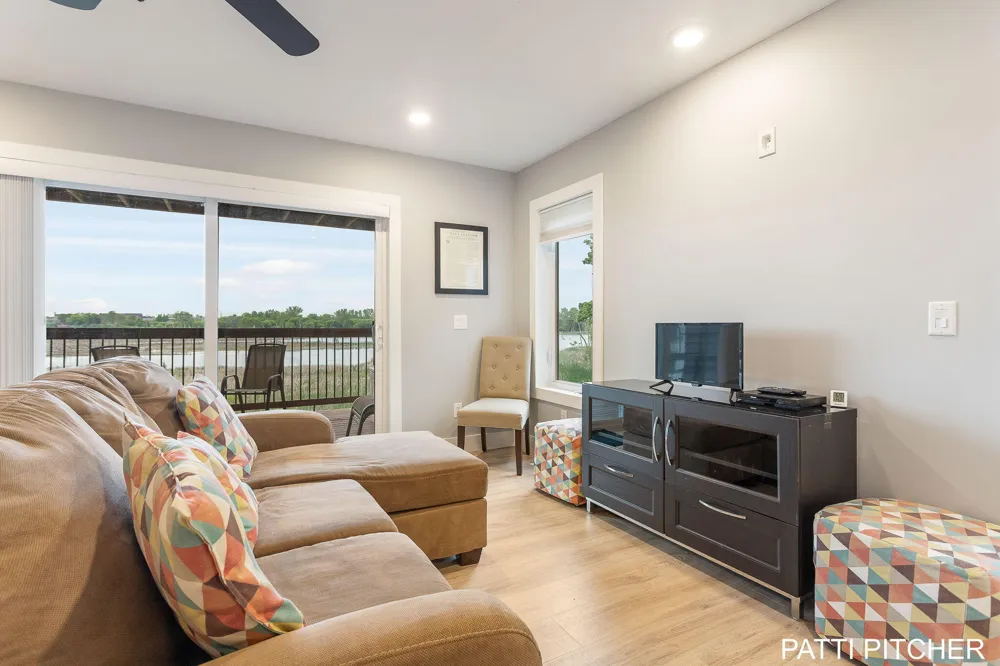 104 River Hills Drive Holland Charter Township, MI 49424