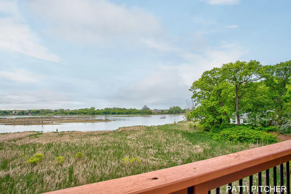 104 River Hills Drive Holland Charter Township, MI 49424