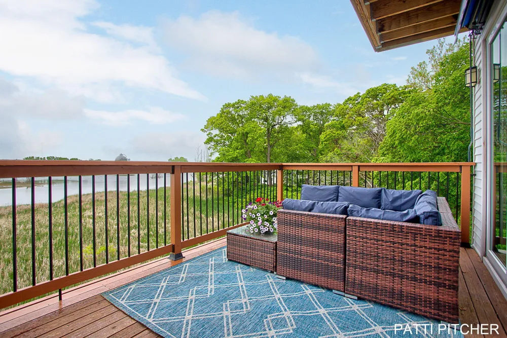 104 River Hills Drive Holland Charter Township, MI 49424