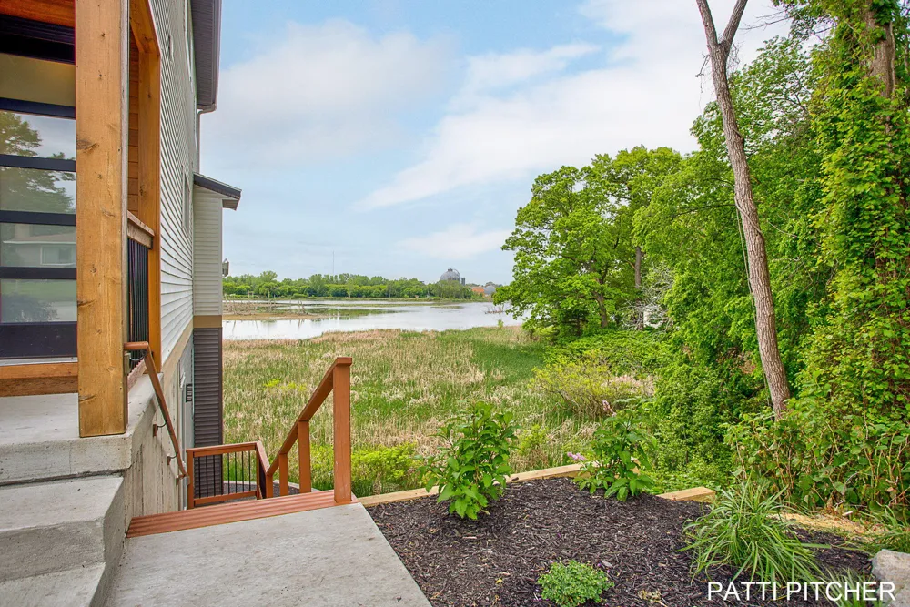 104 River Hills Drive Holland Charter Township, MI 49424