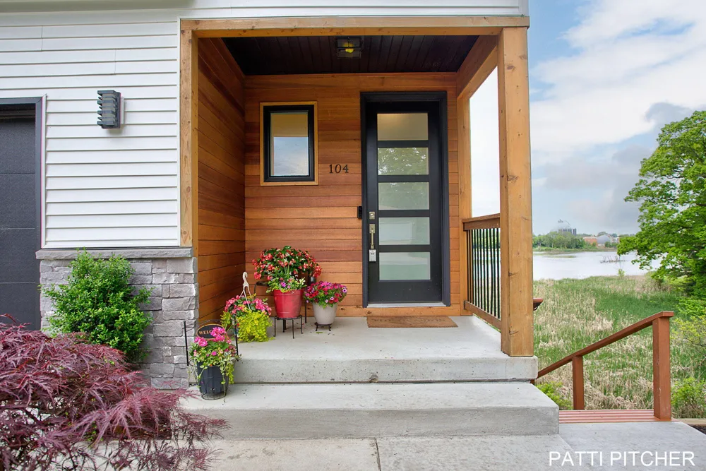 104 River Hills Drive Holland Charter Township, MI 49424