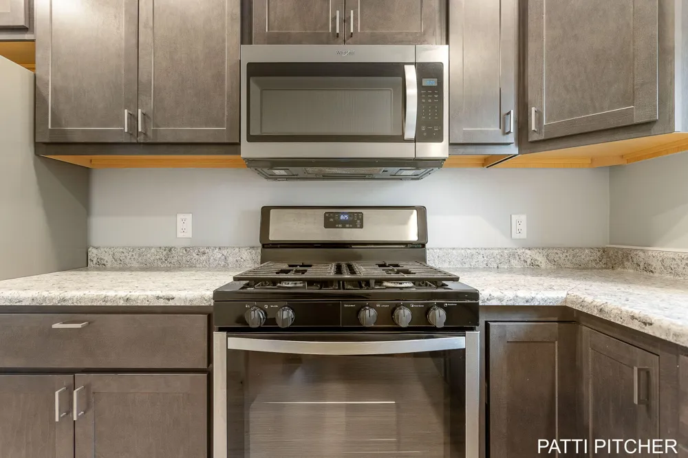 104 River Hills Drive Holland Charter Township, MI 49424