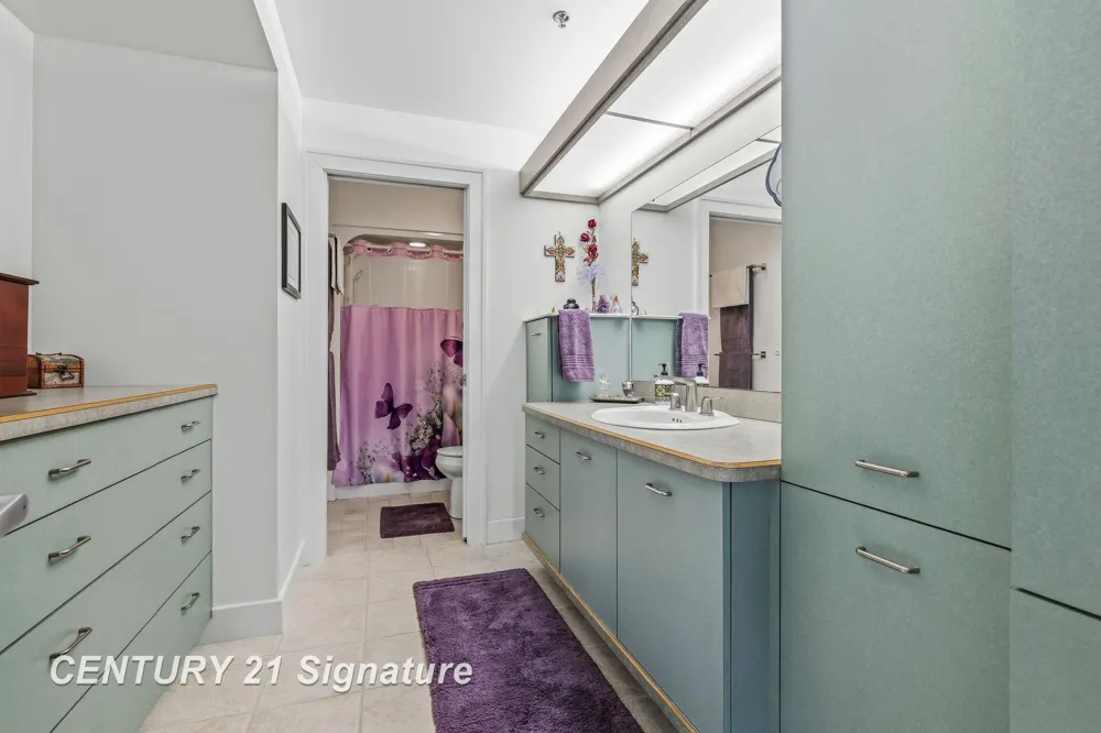 225 Jennison Place Bay City City, MI 48708