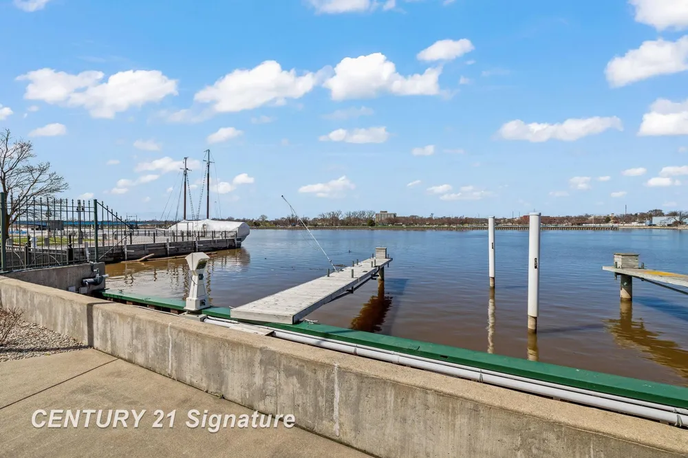 225 Jennison Place Bay City City, MI 48708