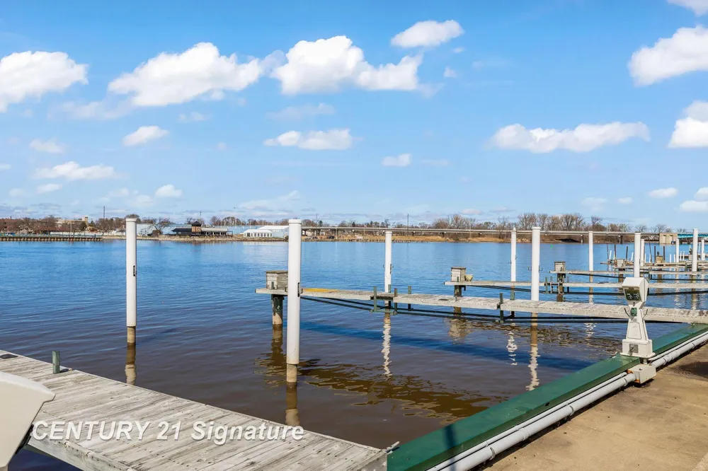 225 Jennison Place Bay City City, MI 48708