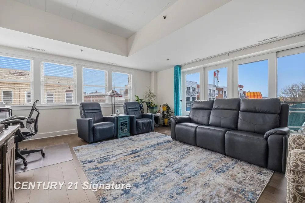 225 Jennison Place Bay City City, MI 48708