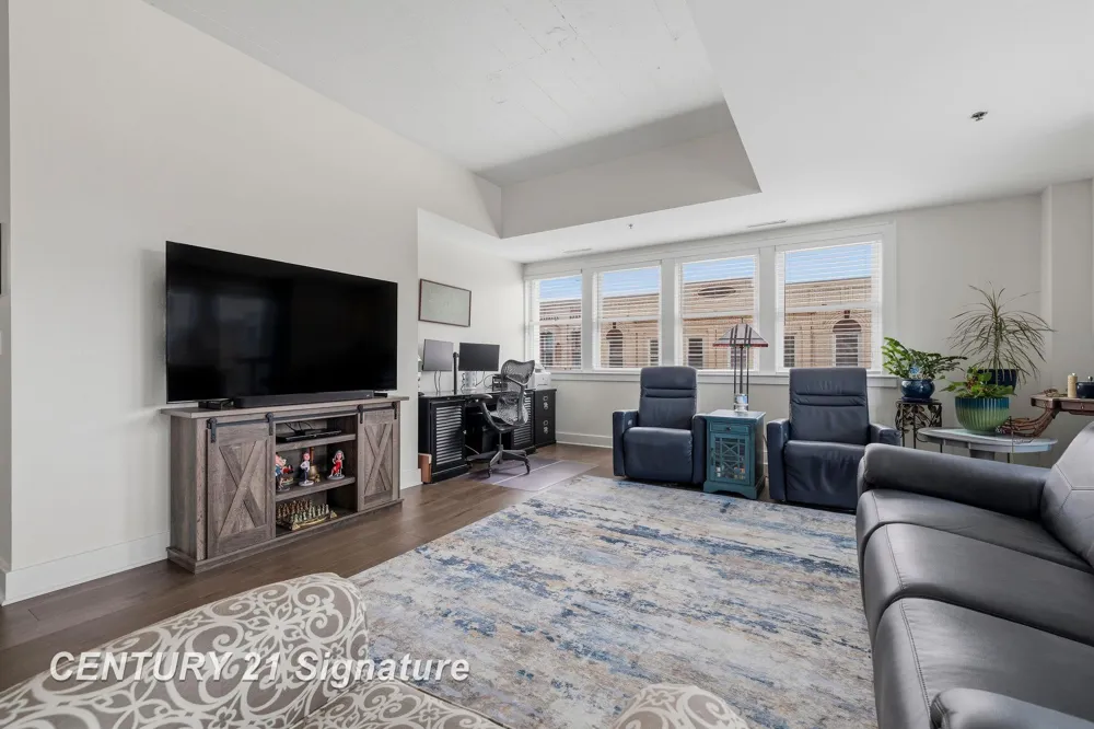225 Jennison Place Bay City City, MI 48708