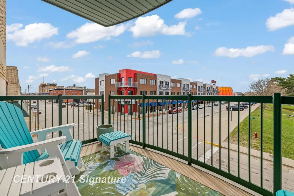 225 Jennison Place Bay City City, MI 48708