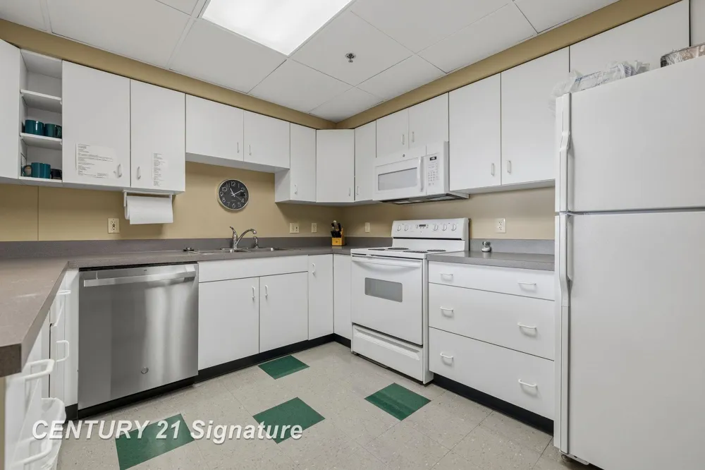 225 Jennison Place Bay City City, MI 48708