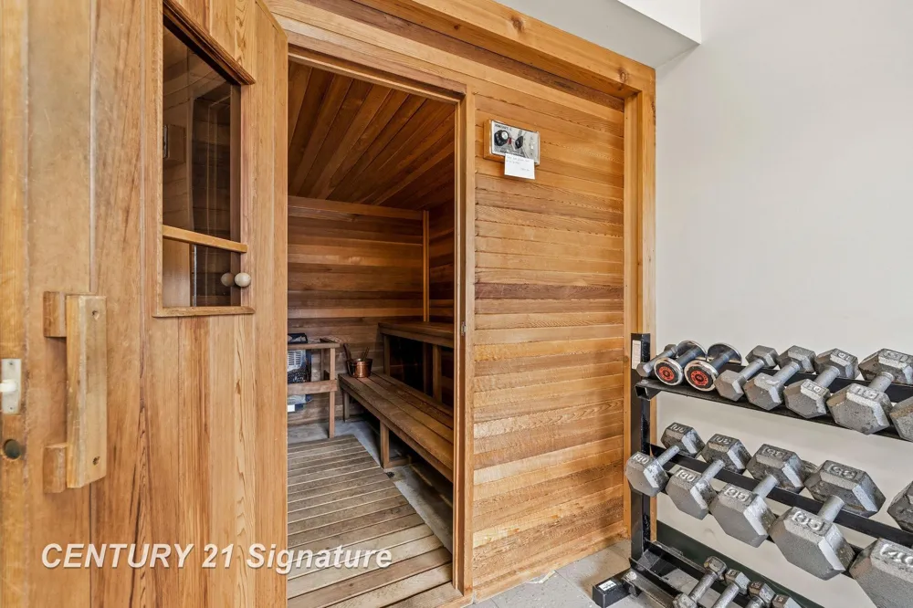 225 Jennison Place Bay City City, MI 48708