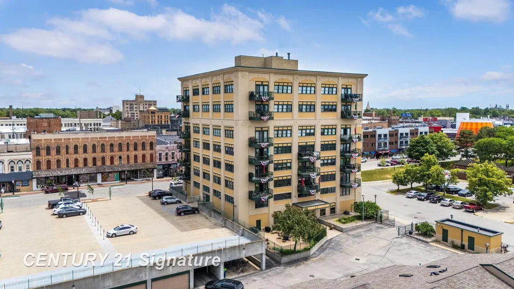 225 Jennison Place Bay City City, MI 48708