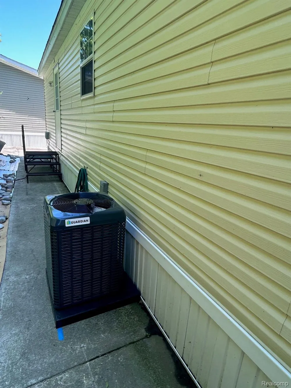 6103 LAKESHORE ROAD #122 Worth Township, MI 48450