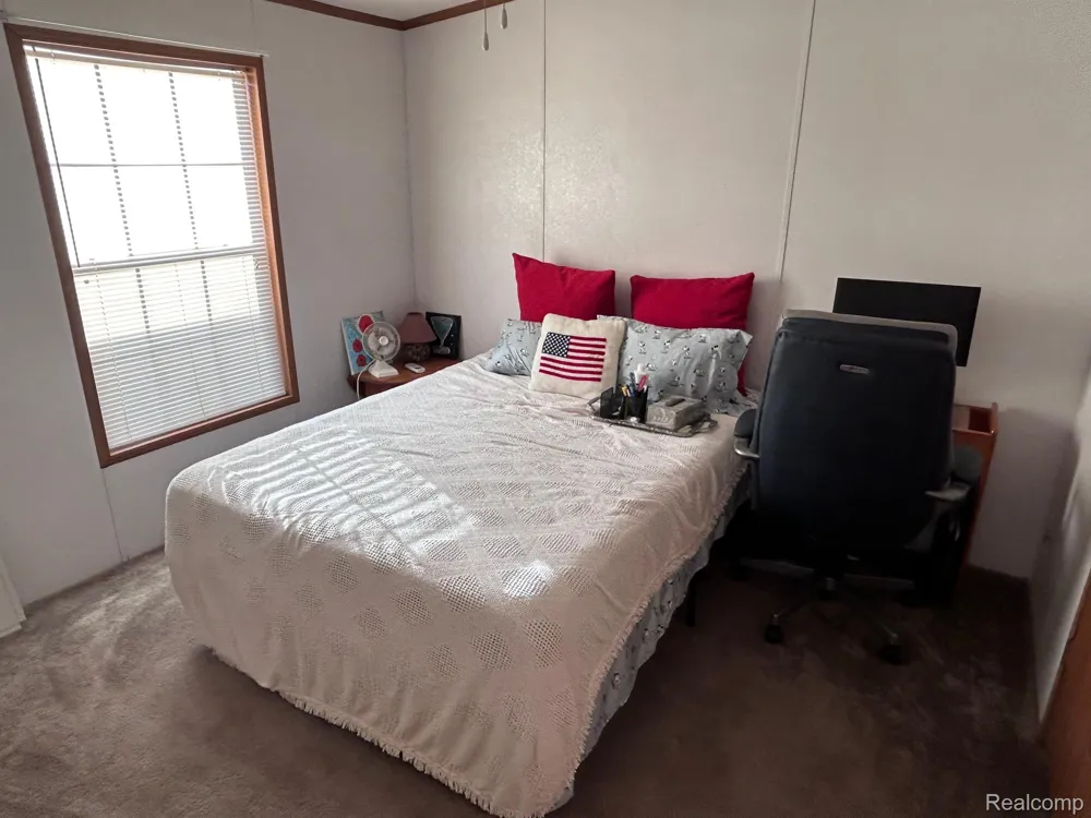 6103 LAKESHORE ROAD #122 Worth Township, MI 48450