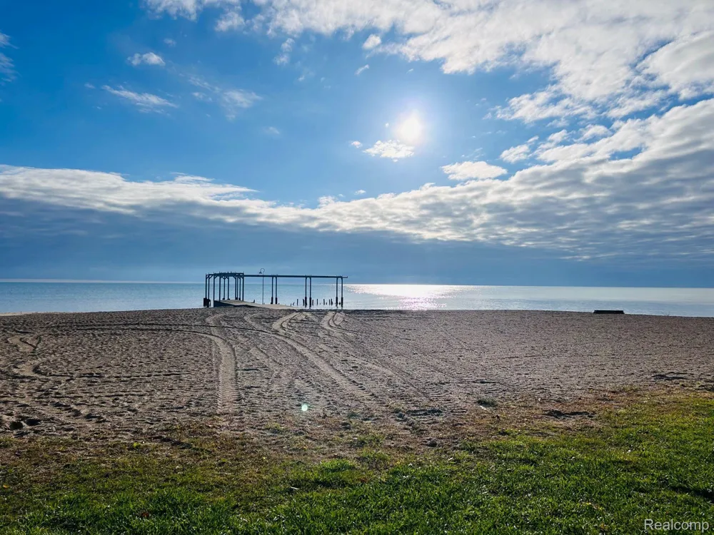 6103 LAKESHORE ROAD #122 Worth Township, MI 48450