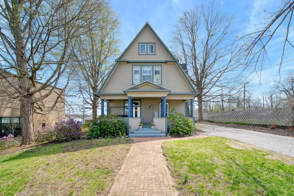 113 Chicago Street Brooklyn Village, MI 49230