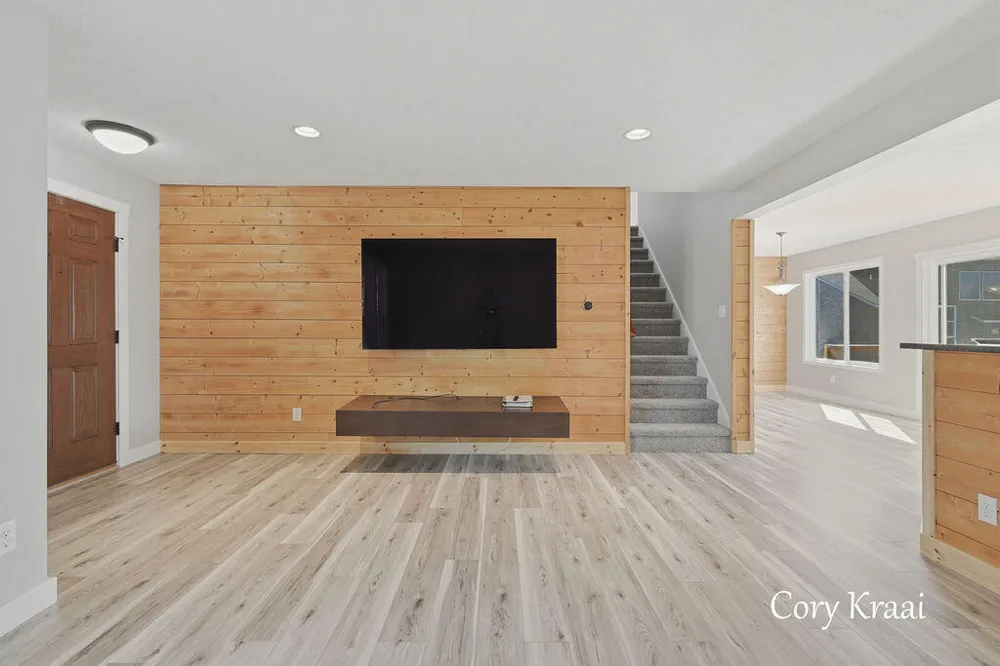 6233 Norfolk Drive Norton Shores City, MI 49444