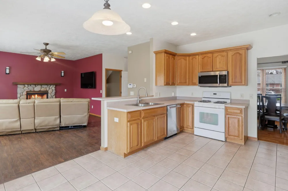 6564 Tulsa Avenue Comstock Charter Township, MI 49048