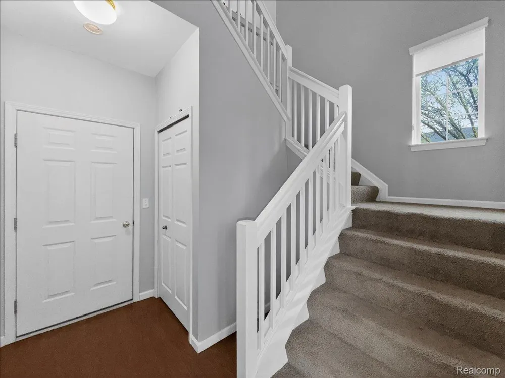 731 Amberly Drive #C Waterford Charter Township, MI 48328
