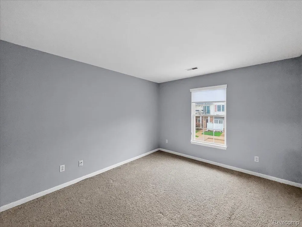 731 Amberly Drive #C Waterford Charter Township, MI 48328