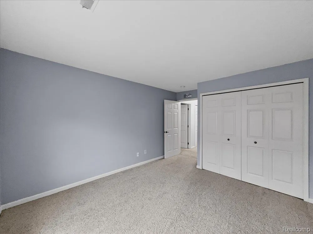 731 Amberly Drive #C Waterford Charter Township, MI 48328