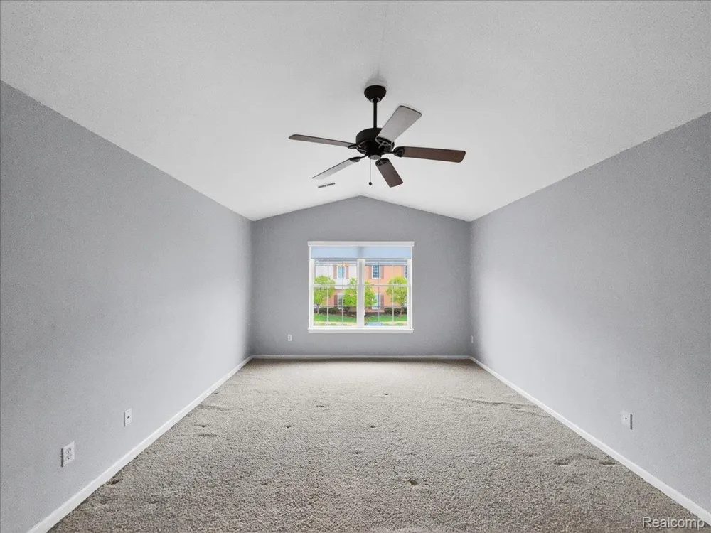 731 Amberly Drive #C Waterford Charter Township, MI 48328