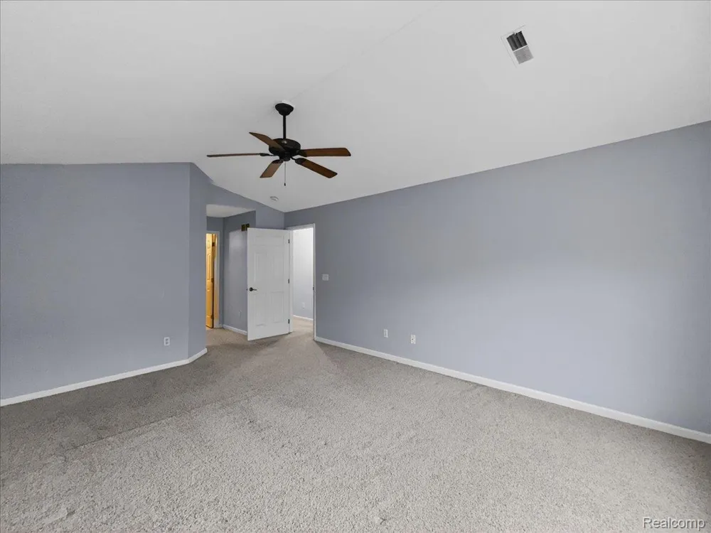 731 Amberly Drive #C Waterford Charter Township, MI 48328