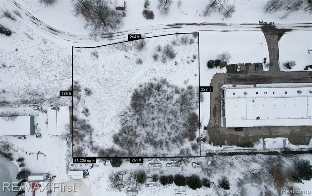 Unit 3 Big Sky Drive Groveland Township, MI 48442