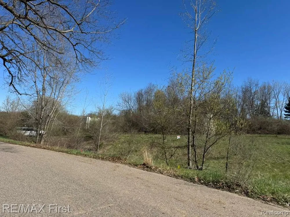 Unit 3 Big Sky Drive Groveland Township, MI 48442