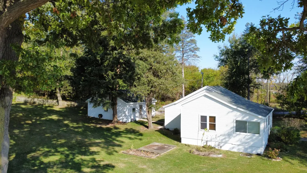 59388 41st Street Paw Paw Township, MI 49079
