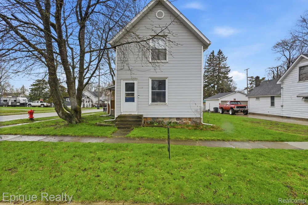 117 Mary Street Yale City, MI 48097