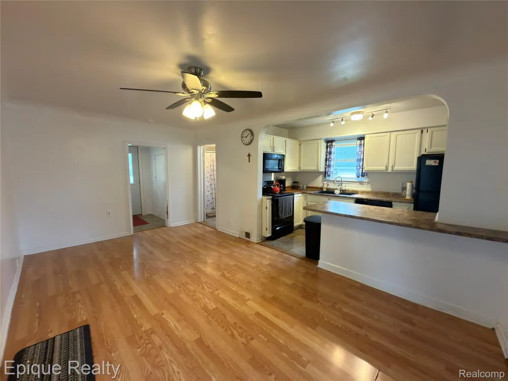 117 Mary Street Yale City, MI 48097