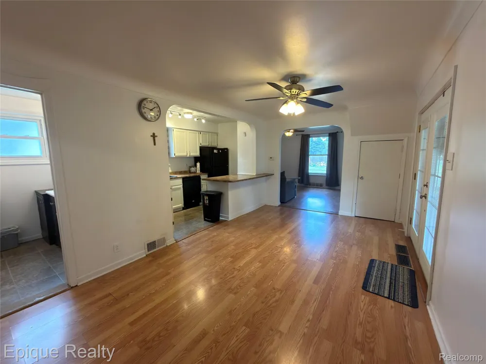117 Mary Street Yale City, MI 48097