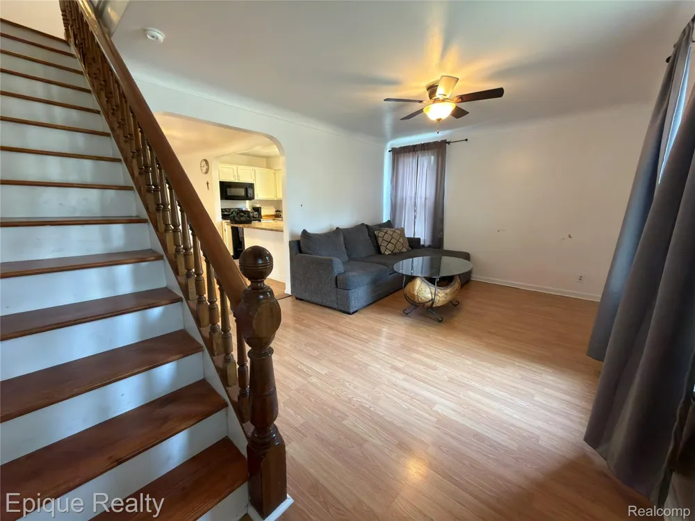 117 Mary Street Yale City, MI 48097