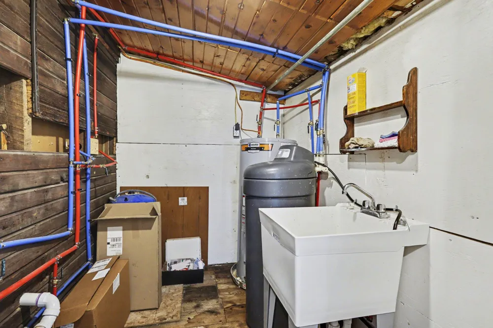 416 W Russell Drive Ovid Township, MI 49036