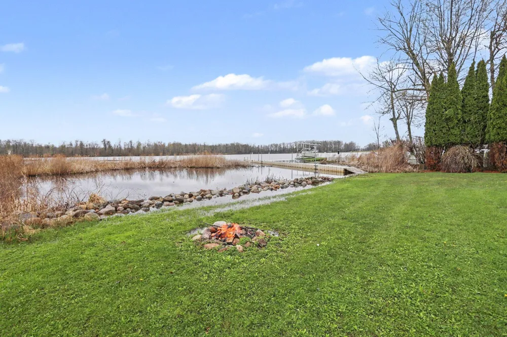 416 W Russell Drive Ovid Township, MI 49036
